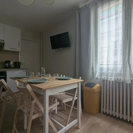 Le Logis D'alienor Appartement